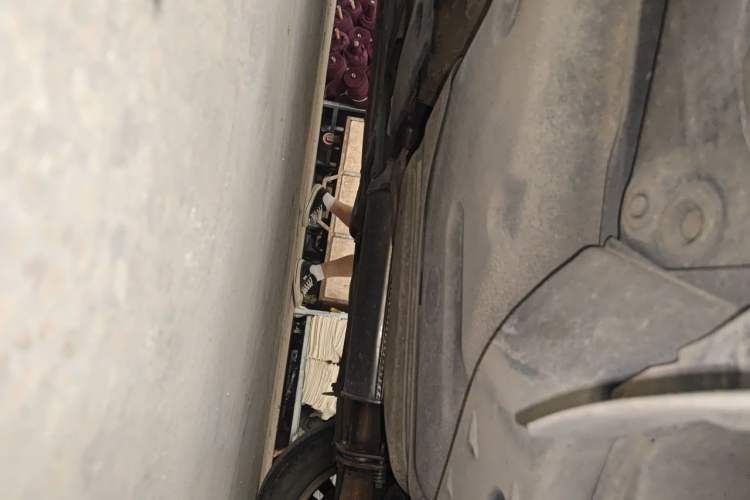 Used Toyota Crown 2005 3.0L Royal Saloon Chassis Rear Left