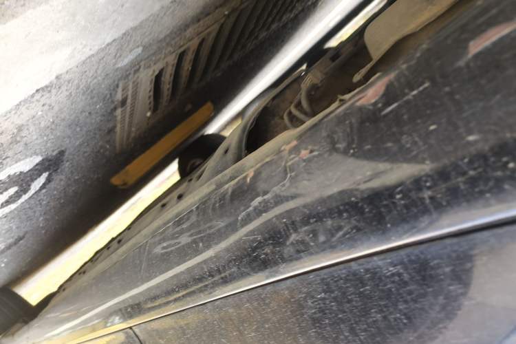 Used Toyota Crown 2005 2.5L Royal Chassis Rear Right