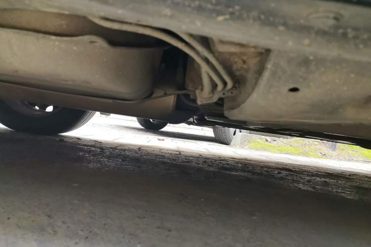Used Toyota Crown 2005 3.0L Royal Chassis Rear Right