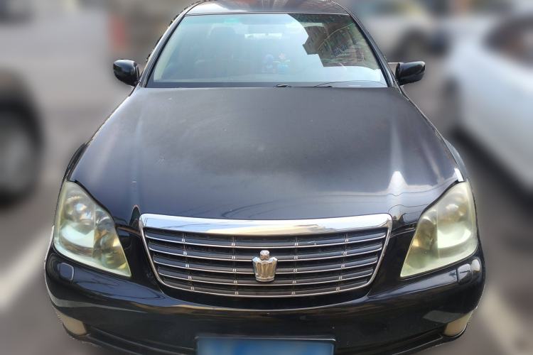 Used Toyota Crown 2005 2.5L Royal Front
