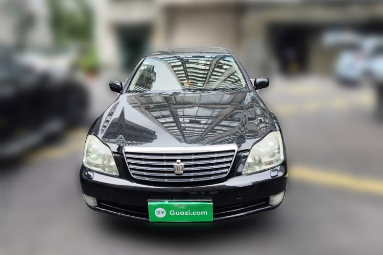 Used Toyota Crown 2005 2.5L Royal Front