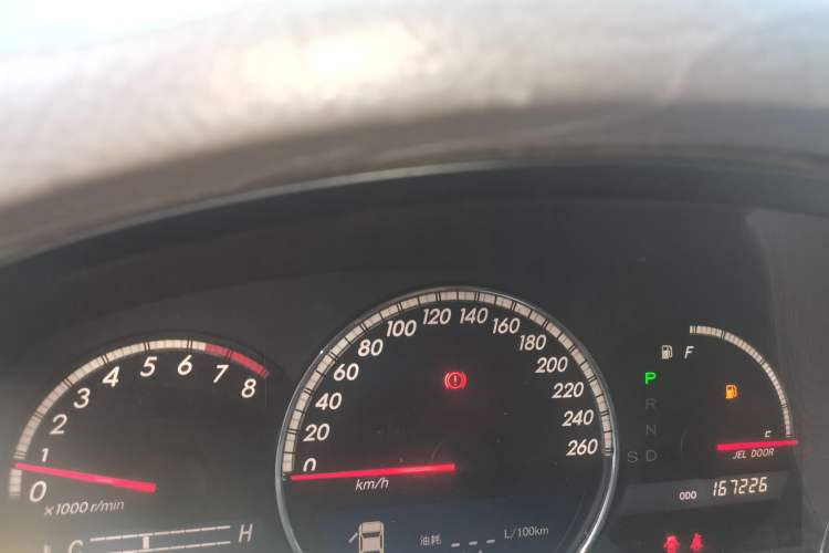 Used Toyota Crown 2005 2.5L Royal Instrument Cluster