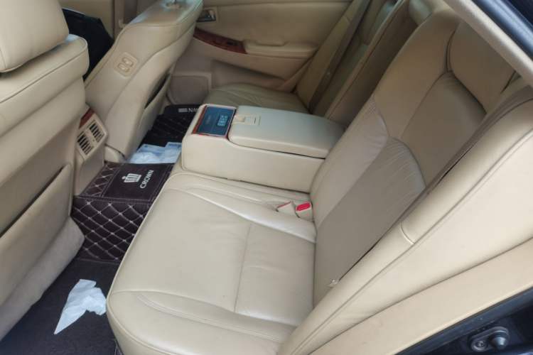 Used Toyota Crown 2005 2.5L Royal Left Rear Seat