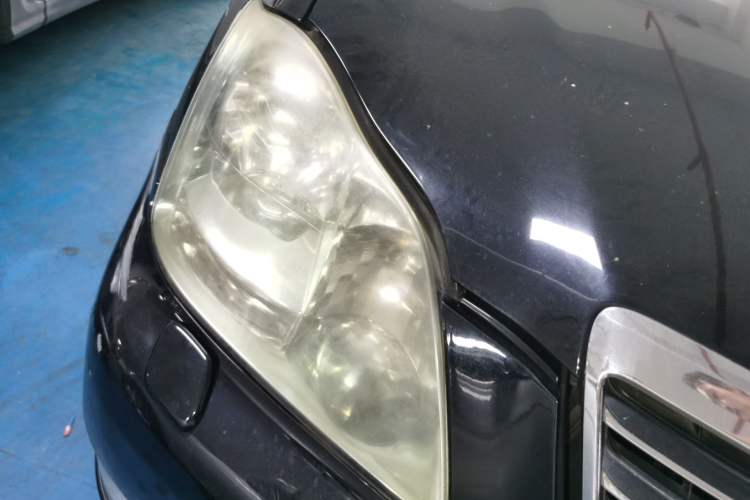 Used Toyota Crown 2005 3.0L Royal Saloon Right Front Headlight