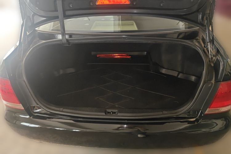 Used Toyota Crown 2005 3.0L Royal Saloon Trunk