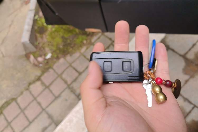 Used Toyota Crown 2005 3.0L Royal Vehicle Key
