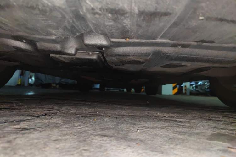 Used Toyota Crown 2005 3.0L Royal Saloon Chassis Front