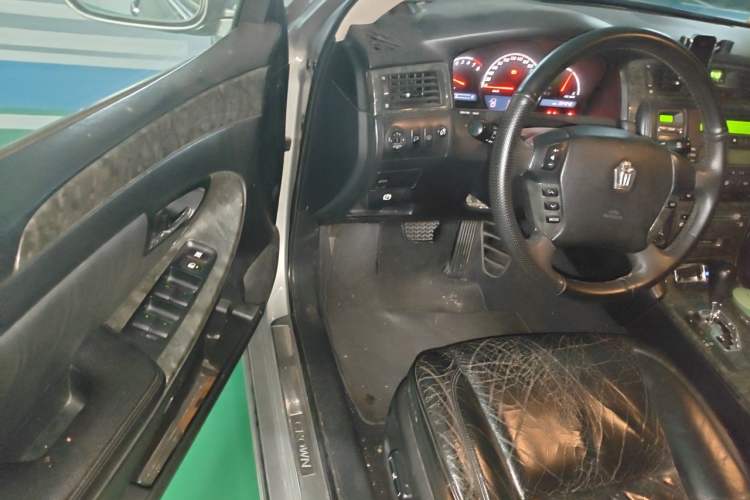 Used Toyota Crown 2005 3.0L Royal Driver Seat