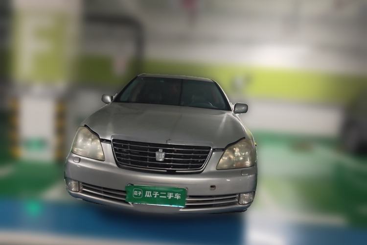 Used Toyota Crown 2005 3.0L Royal Front