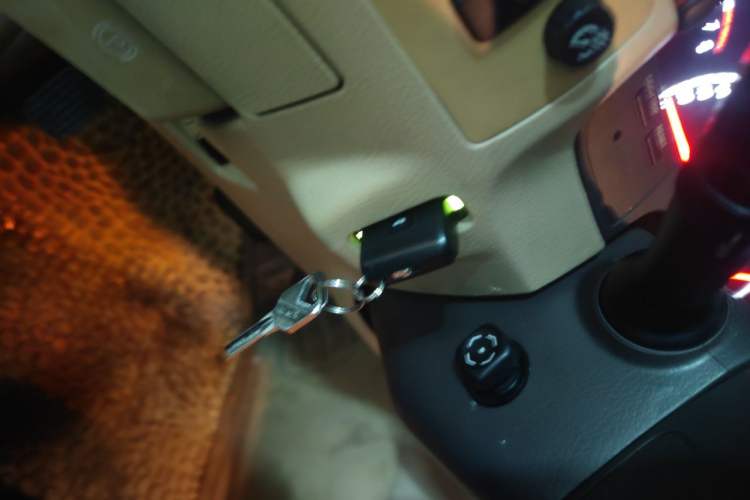 Used Toyota Crown 2005 3.0L Royal Saloon Vehicle Key