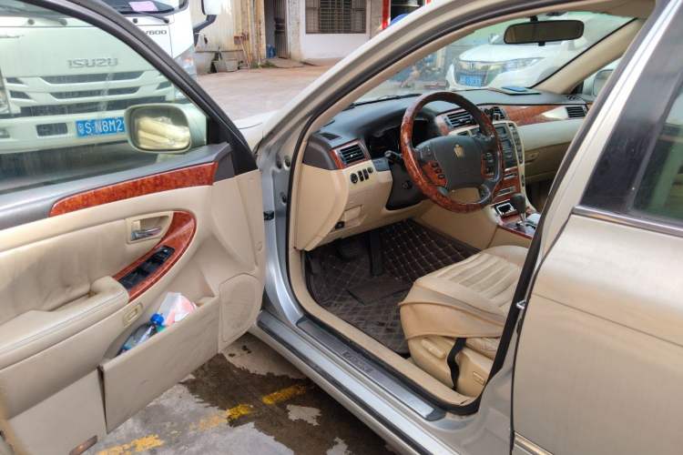 Used Toyota Crown 2005 2.5L Royal Driver Seat