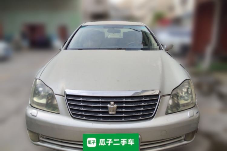 Used Toyota Crown 2005 2.5L Royal Front