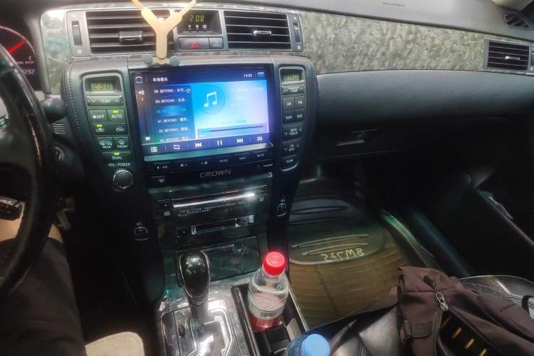 Used Toyota Crown 2006 2.5L Royal Leather Edition Audio And AC Panel