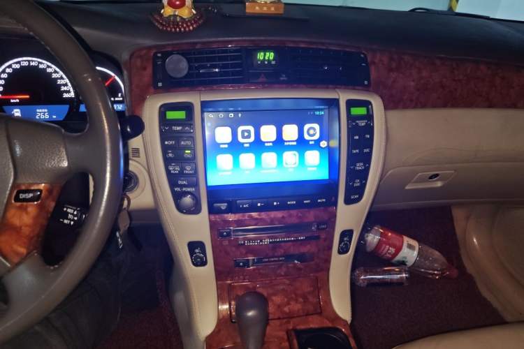 Used Toyota Crown 2006 2.5L Royal Leather Edition Audio And AC Panel