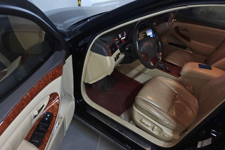 Used Toyota Crown 2006 2.5L Royal Leather Edition Driver Seat