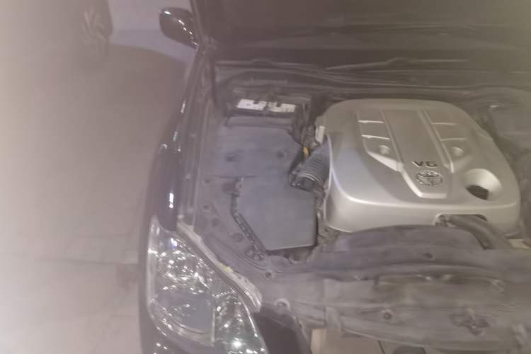 Used Toyota Crown 2006 2.5L Royal Leather Edition Engine Bay Right