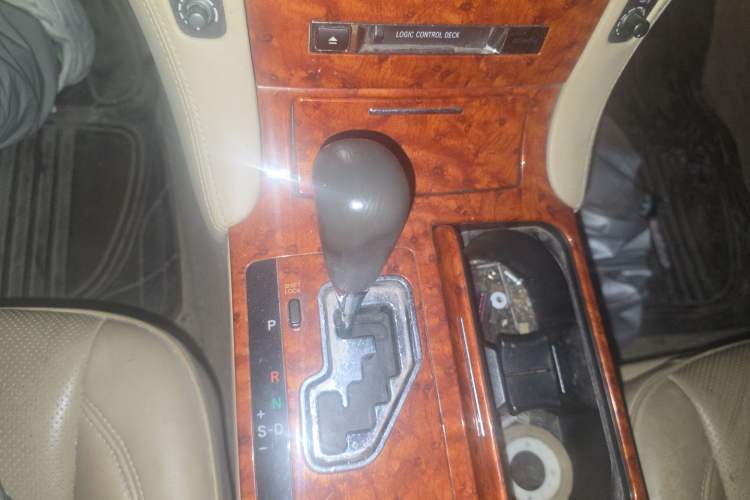 Used Toyota Crown 2006 2.5L Royal Leather Edition Gear Lever