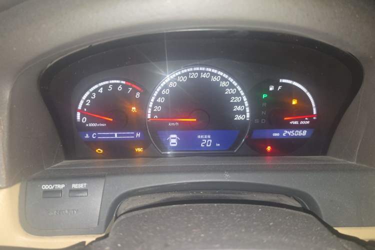 Used Toyota Crown 2006 2.5L Royal Leather Edition Instrument Cluster