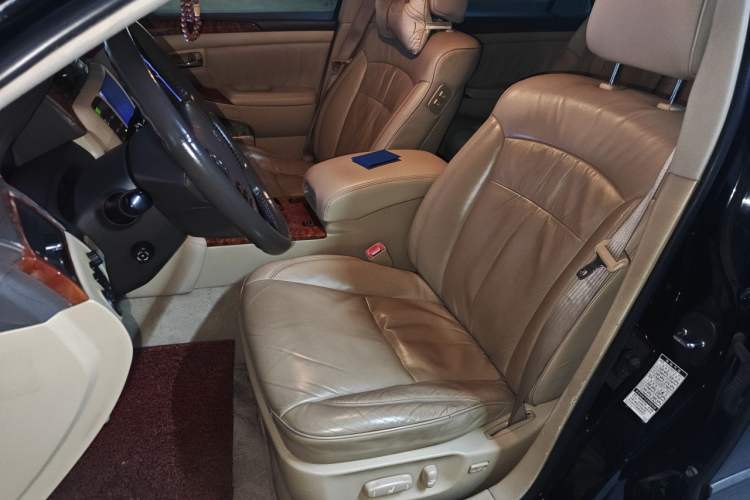 Used Toyota Crown 2006 2.5L Royal Leather Edition Left Front Seat