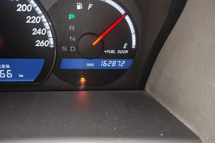 Used Toyota Crown 2006 2.5L Royal Leather Edition Odometer Close Up