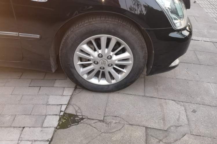 Used Toyota Crown 2006 2.5L Royal Leather Edition Right Front Wheel Hub