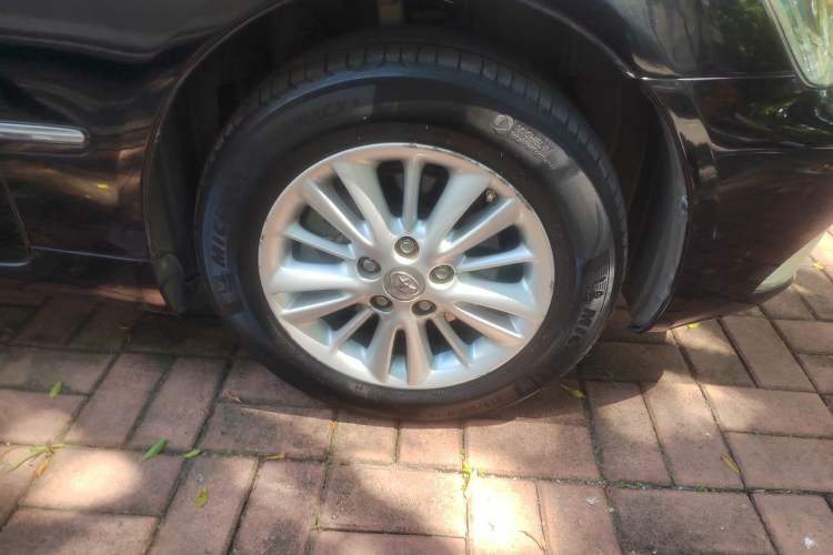 Used Toyota Crown 2006 2.5L Royal Leather Edition Right Front Wheel Hub