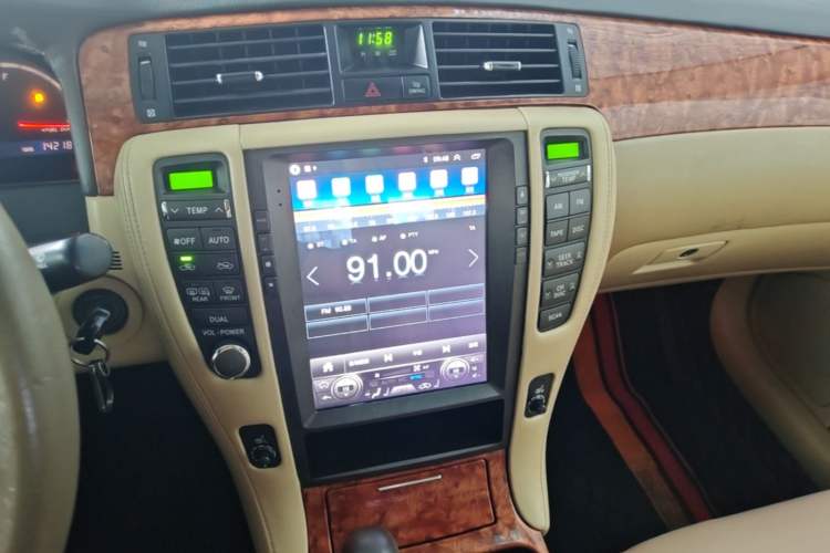 Used Toyota Crown 2007 2.5L Royal Genuine Leather Edition Audio And AC Panel