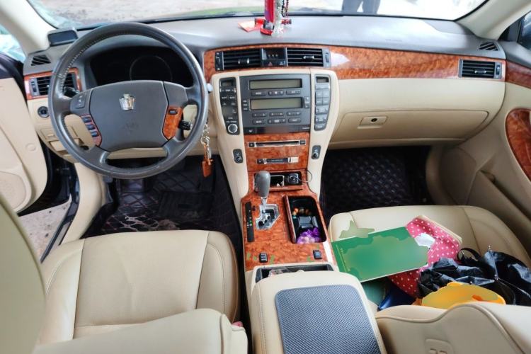 Used Toyota Crown 2007 2.5L Royal Special Edition Center Console
