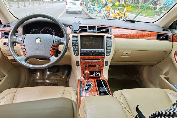 Used Toyota Crown 2007 3.0L Royal Saloon Navigation Center Console