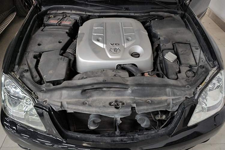 Used Toyota Crown 2007 2.5L Royal Navigation Edition Engine Bay