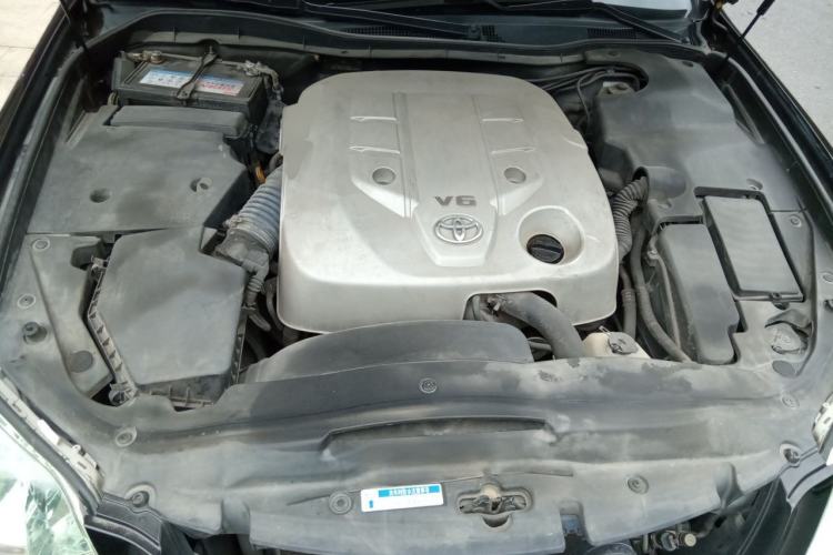 Used Toyota Crown 2007 2.5L Royal Genuine Leather Edition Engine Bay