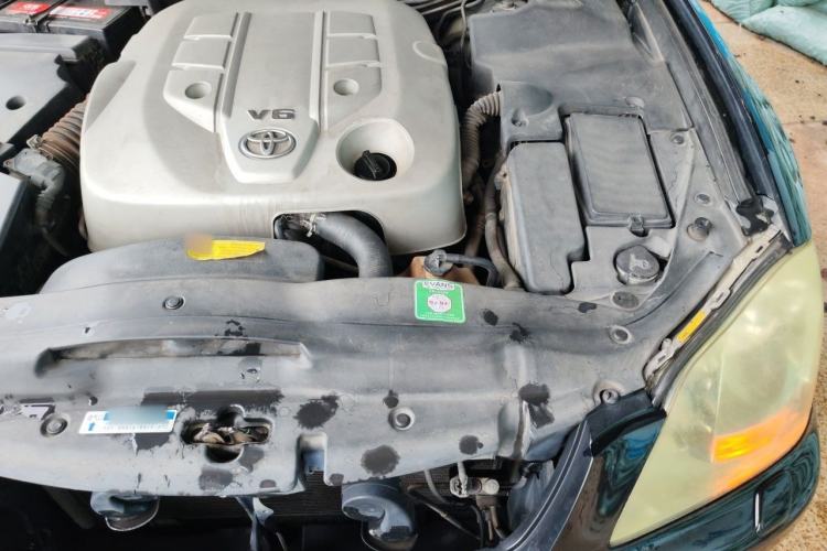 Used Toyota Crown 2007 2.5L Royal Special Edition Engine Bay Left