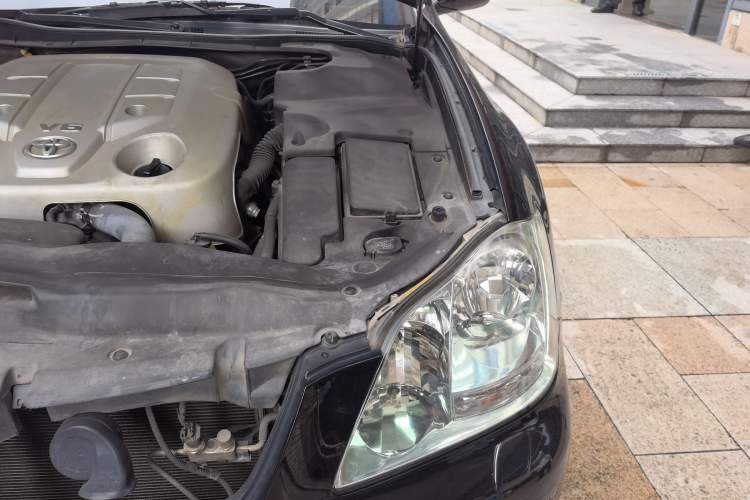 Used Toyota Crown 2007 2.5L Royal Navigation Edition Engine Bay Left