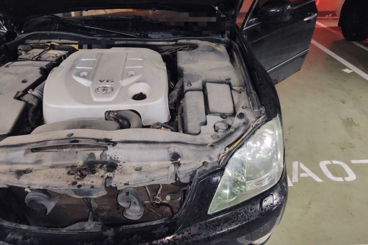 Used Toyota Crown 2007 2.5L Royal Special Edition Engine Bay Left