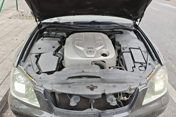 Used Toyota Crown 2007 3.0L Royal Saloon Navigation Engine Bay