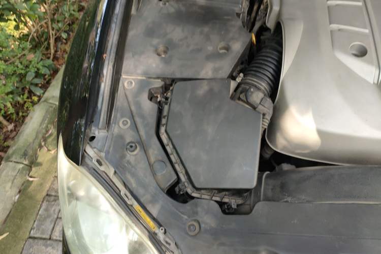 Used Toyota Crown 2007 2.5L Royal Special Edition Engine Bay Right