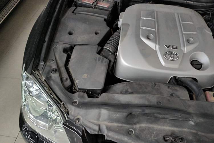 Used Toyota Crown 2007 2.5L Royal Navigation Edition Engine Bay Right