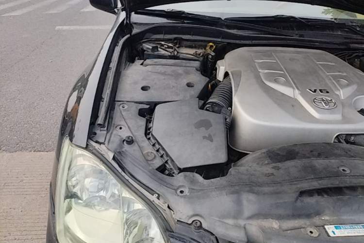 Used Toyota Crown 2007 3.0L Royal Saloon Stylish Navigation Engine Bay Right