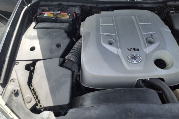 Used Toyota Crown 2007 3.0L Royal Saloon Stylish Navigation Engine Bay Right
