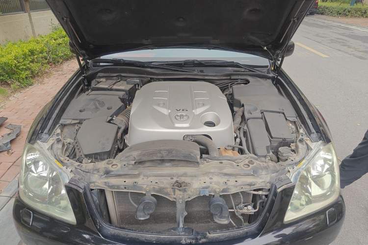 Used Toyota Crown 2007 2.5L Royal Navigation Edition Engine Bay