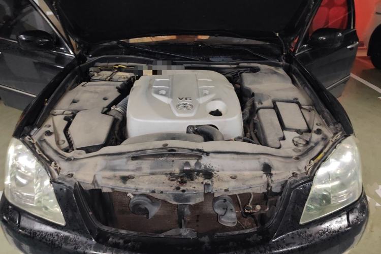 Used Toyota Crown 2007 2.5L Royal Special Edition Engine Bay