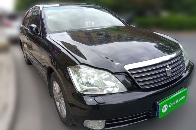 Used Toyota Crown 2007 2.5L Royal Genuine Leather Edition Front Right 45 Deg
