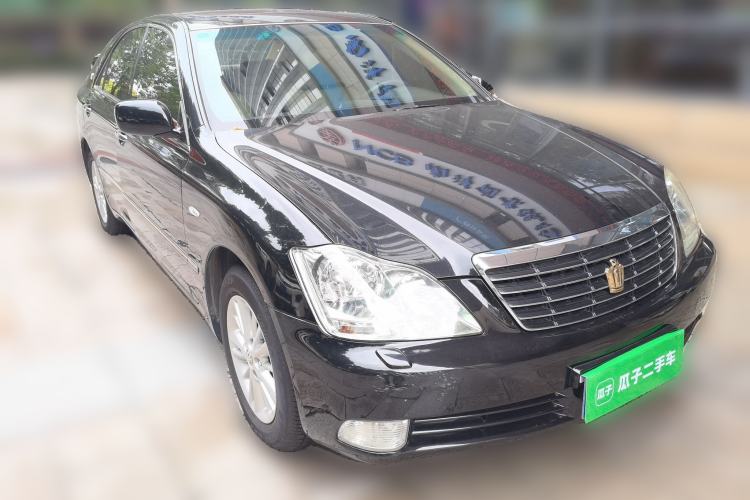 Used Toyota Crown 2007 2.5L Royal Navigation Edition Front Right 45 Deg