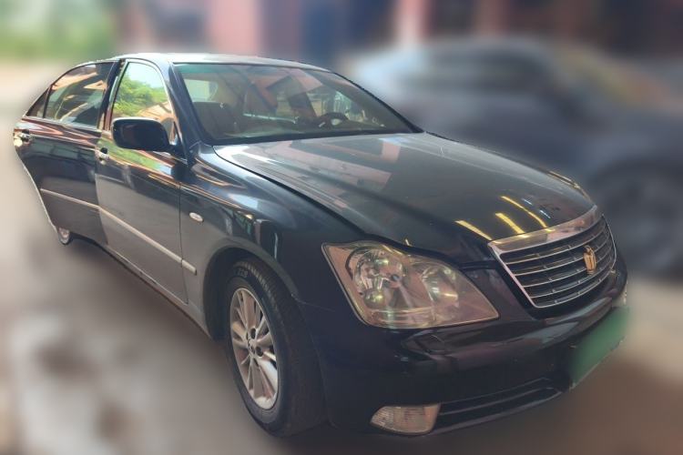 Used Toyota Crown 2007 2.5L Royal Navigation Edition Front Right 45 Deg