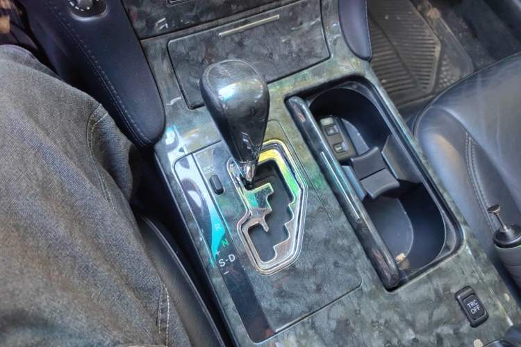Used Toyota Crown 2007 3.0L Royal Saloon Navigation Gear Lever