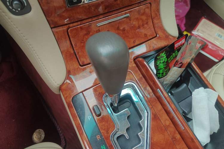 Used Toyota Crown 2007 2.5L Royal Navigation Edition Gear Lever