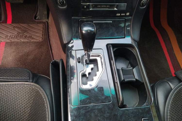 Used Toyota Crown 2007 3.0L Royal Saloon Stylish Navigation Gear Lever