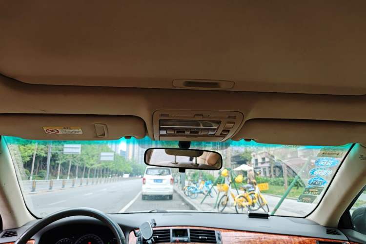 Used Toyota Crown 2007 3.0L Royal Saloon Navigation Headliner