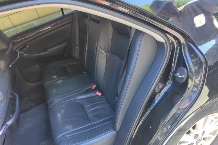 Used Toyota Crown 2007 3.0L Royal Saloon Navigation Left Rear Seat