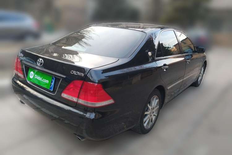 Used Toyota Crown 2007 3.0L Royal Saloon Stylish Navigation Rear Right 45 Deg